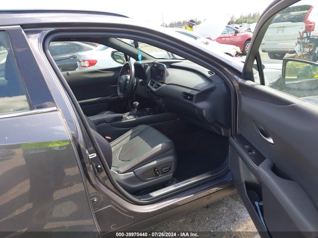 JTHR6JBH8P2150384 Lexus Ux 250h F Sport Handling