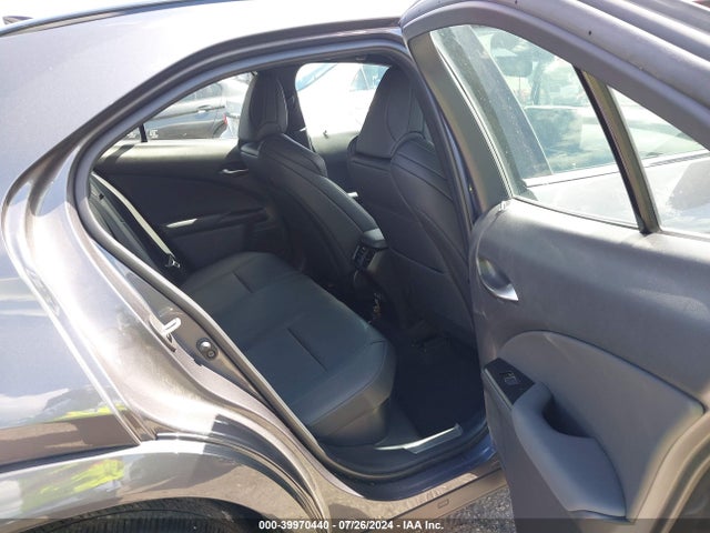 JTHR6JBH8P2150384 Lexus Ux 250h F Sport Handling