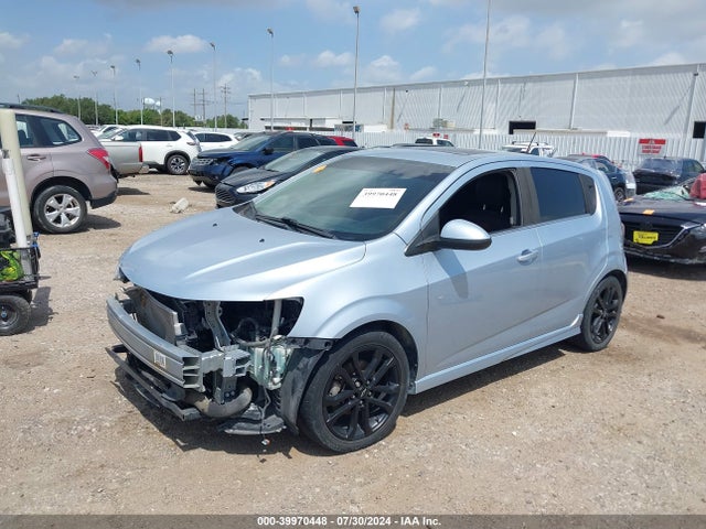 Chevrolet Sonic Premier Auto 2018 1G1JF6SB2J4112533 Image 2