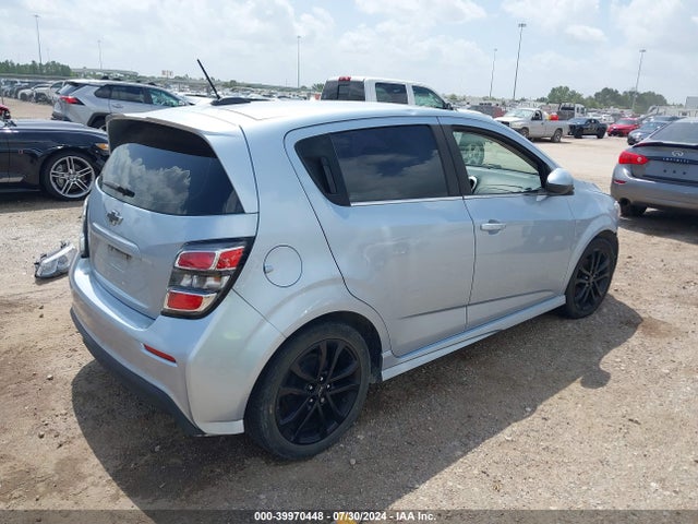 Chevrolet Sonic Premier Auto 2018 1G1JF6SB2J4112533 Image 4