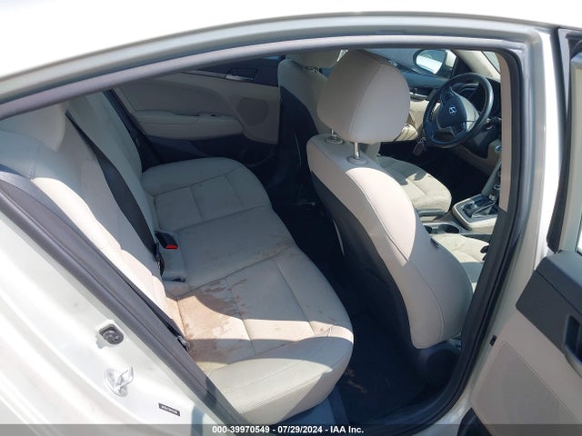 Hyundai ELANTRA SE 2017 5NPD84LF8HH030900 Image 8