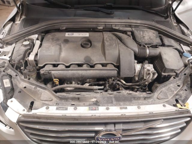 YV4902DZ3E2548272 Volvo Xc60 T6 Premier Plus