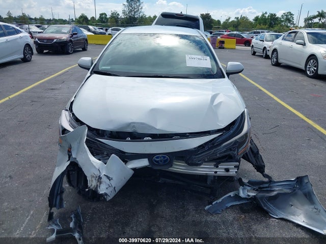 Toyota Corolla Hybrid Le 2022 JTDEAMDE7N3008182 Image 6