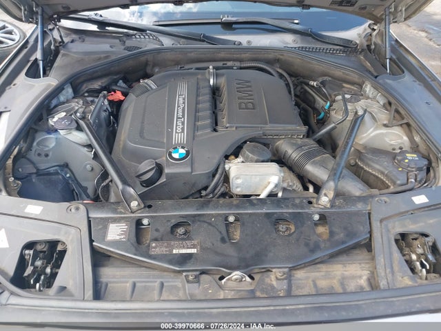 WBA5B1C53FD920295 BMW 535i