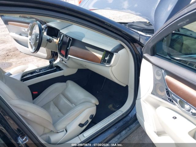 2017 VOLVO S90 YV1A22ML9H1001081 Photo 4