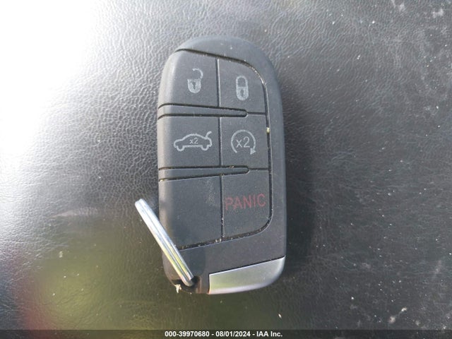 2C3CCAKG7HH565524 Chrysler 300c Awd
