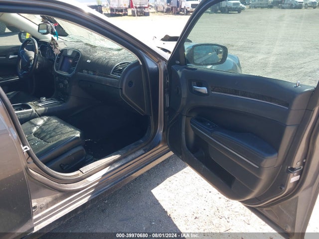 2C3CCAKG7HH565524 Chrysler 300c Awd