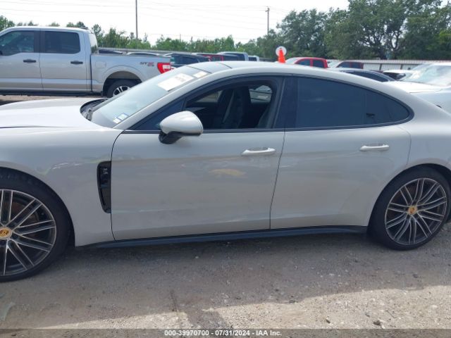 WP0AA2A71HL100806 Porsche PANAMERA 4