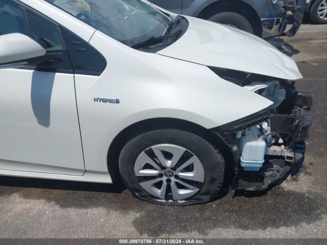 JTDKARFU7H3035973 Toyota Prius Four