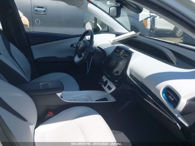 JTDKARFU7H3035973 Toyota Prius Four
