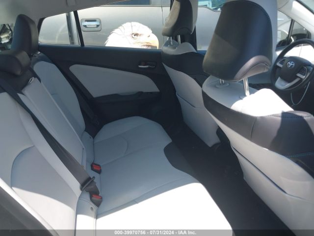 JTDKARFU7H3035973 Toyota Prius Four