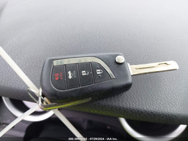 Toyota CAMRY LE 2022 4T1C11AK2NU671360 Image 11
