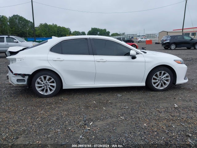 Toyota CAMRY LE 2022 4T1C11AK2NU671360 Image 14