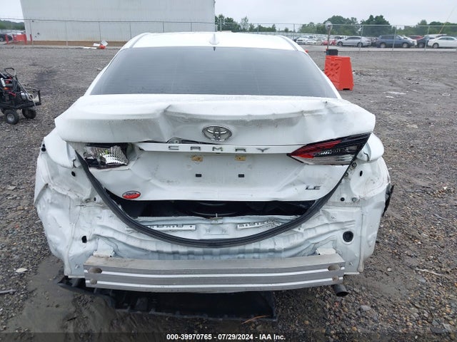 Toyota CAMRY LE 2022 4T1C11AK2NU671360 Image 17