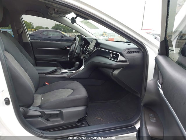 Toyota CAMRY LE 2022 4T1C11AK2NU671360 Image 5