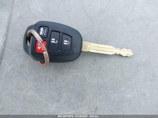Toyota COROLLA LE 2017 5YFBURHE6HP718025 Image 11