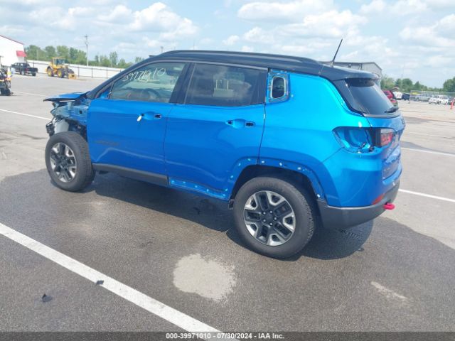 3C4NJDDB2JT308135 Jeep Compass Trailhawk 4x4