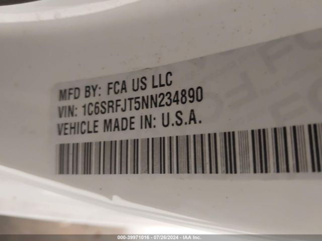 1C6SRFJT5NN234890 RAM 1500 Laramie  4x4 5'7 Box