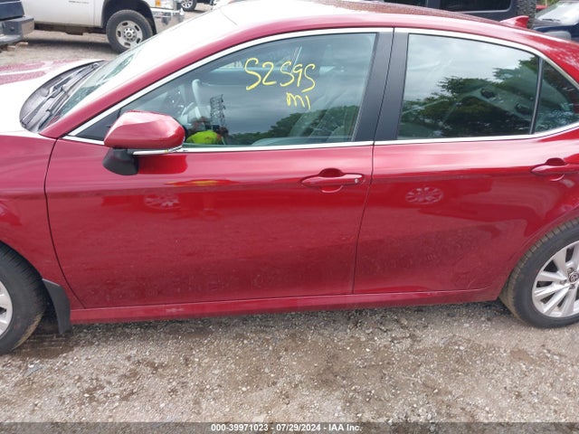 Toyota CAMRY LE 2022 4T1R11AK1NU659193 Image 14