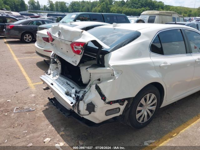 4T1E31AK5LU010745 Toyota Camry Le Hybrid