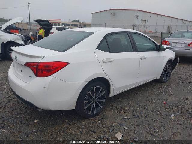 Toyota COROLLA SE 2017 2T1BURHE3HC799100 Image 4