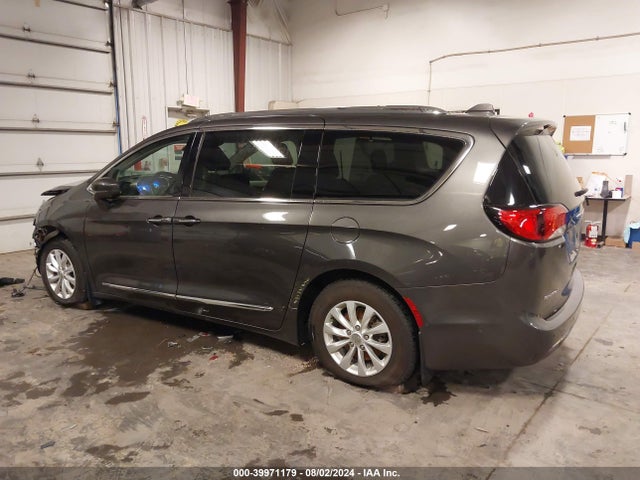 2C4RC1EG8JR156918 Chrysler Pacifica Touring L Plus