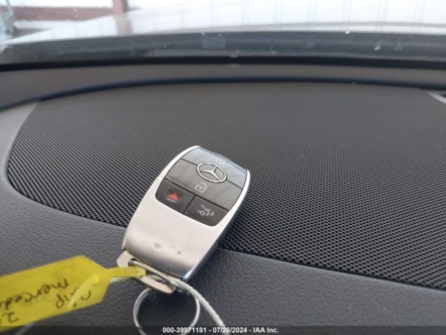 WDDZF4KB3JA312469 Mercedes-Benz E 300 4matic