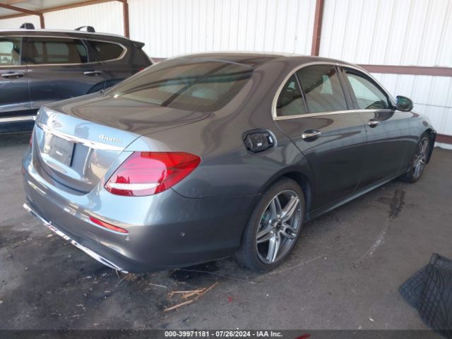 WDDZF4KB3JA312469 Mercedes-Benz E 300 4matic