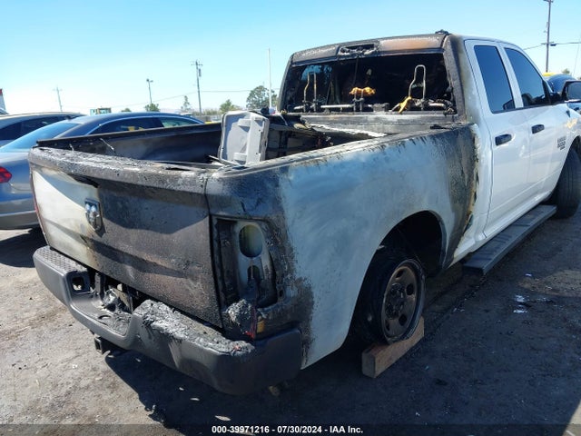 1C6RR7FG2KS676569 RAM 1500 Classic Tradesman Quad Cab 4x4 6'4 Box