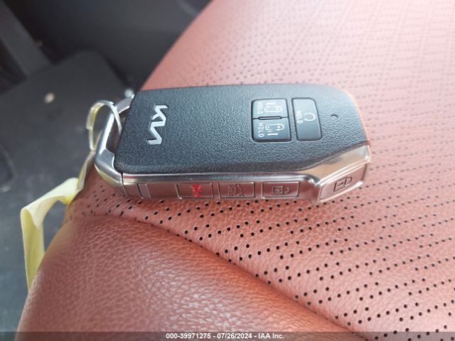 KNDNE5H38P6214678 KIA Carnival Mpv Sx Prestige