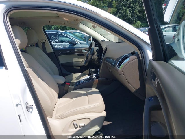 WA1L2AFPXHA046825 Audi Q5 2.0t Premium