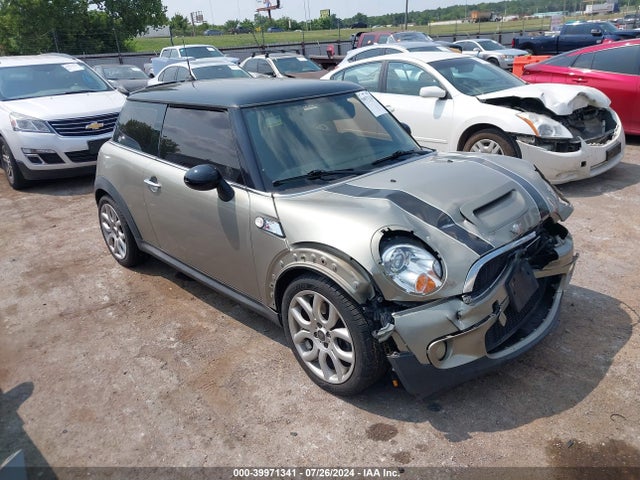 2008 MINI COOPER S WMWMF73538TV35024 Photo 0