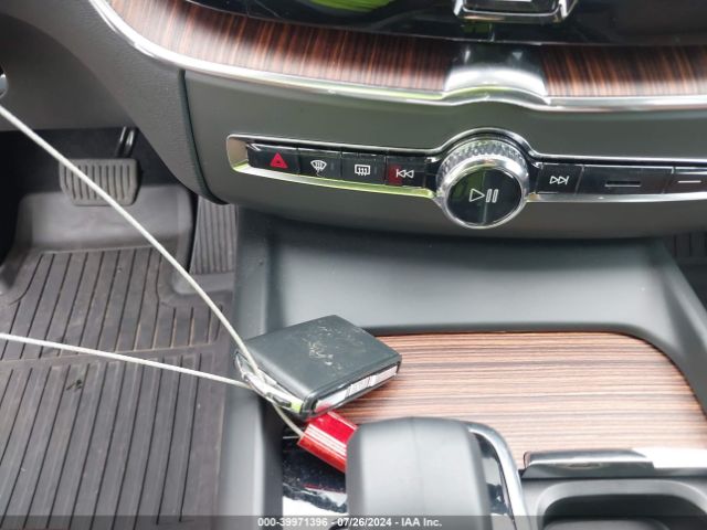 YV4L12RN8P1246025 Volvo Xc60 B5 Plus Bright Theme