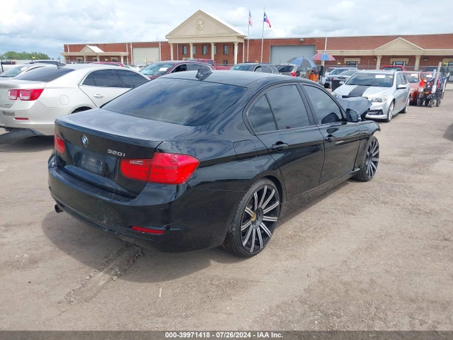 BMW 320i 2015 WBA3B1C57FP831027 Image 4