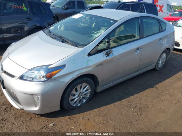 JTDKN3DP5E3056976 Toyota Prius Plug-in Advanced