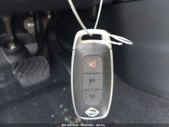 5N1BT3AA9PC853560 Nissan Rogue S Fwd
