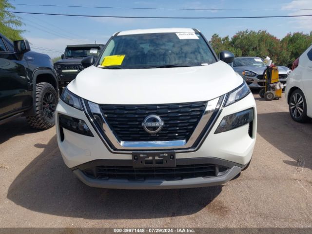 5N1BT3AA9PC853560 Nissan Rogue S Fwd