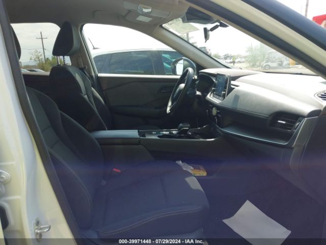 5N1BT3AA9PC853560 Nissan Rogue S Fwd