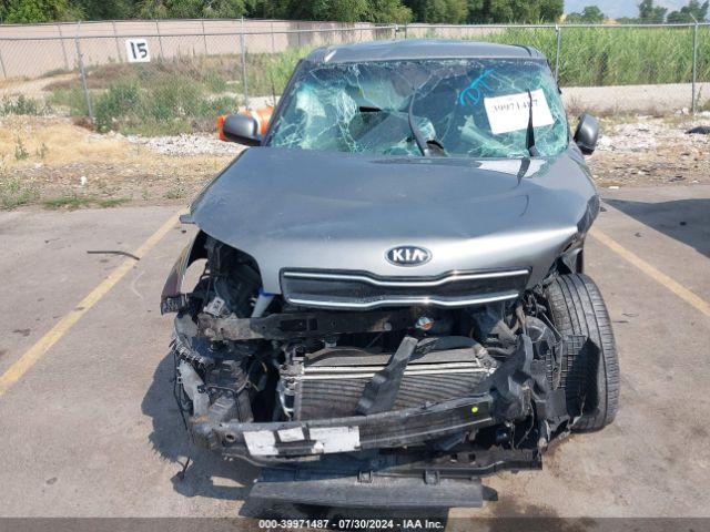 KNDJP3A55J7557071 KIA SOUL +