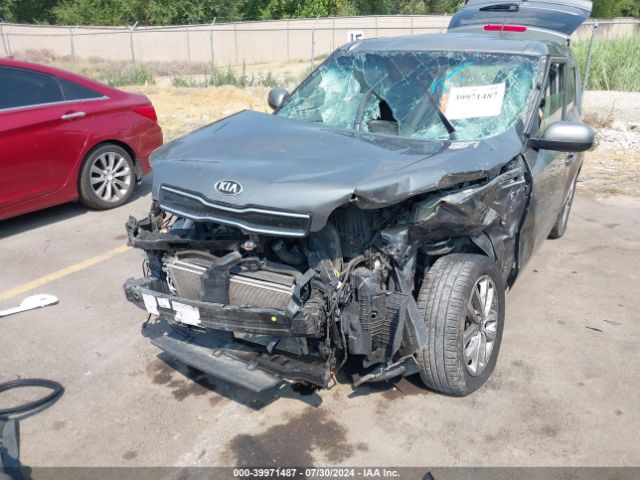 KNDJP3A55J7557071 KIA SOUL +