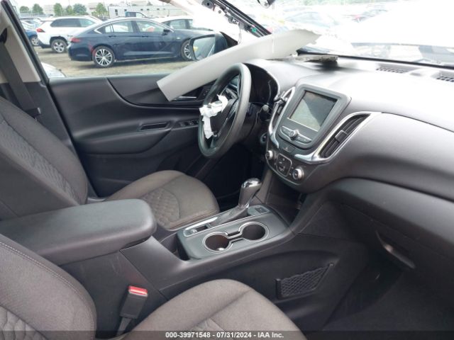 2GNAXUEV1K6116045 Chevrolet EQUINOX LT