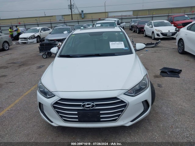 Hyundai Elantra Value Edition 2018 5NPD84LF6JH257024 Image 12