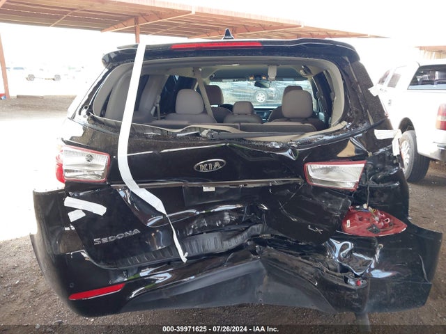 KIA SEDONA LX 2016 KNDMB5C19G6114017 Image 16