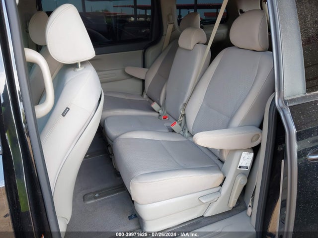 KIA SEDONA LX 2016 KNDMB5C19G6114017 Image 8