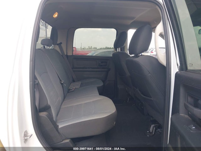 3C6RR6KT8NG172388 RAM 1500 Classic Tradesman  4x2 5'7 Box