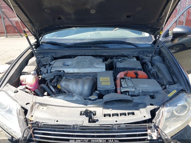 JTHBW1GG9E2053967 Lexus ES 300H