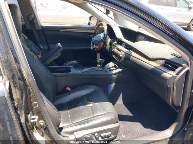 JTHBW1GG9E2053967 Lexus ES 300H