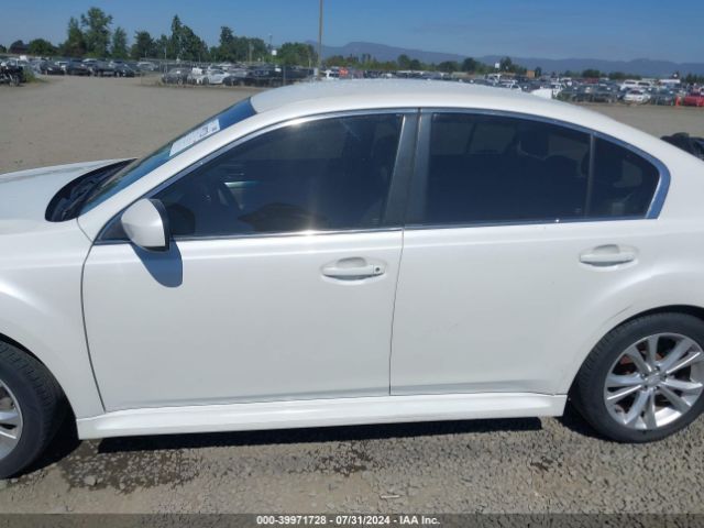 4S3BMBC68E3020141 Subaru Legacy 2.5i Premium