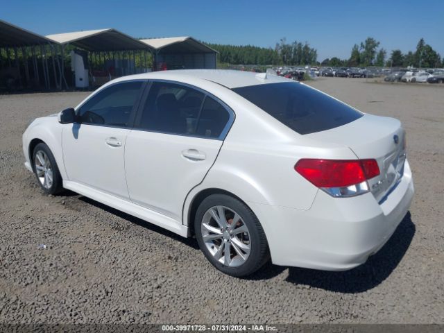 4S3BMBC68E3020141 Subaru Legacy 2.5i Premium