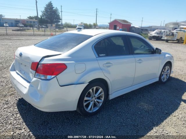 4S3BMBC68E3020141 Subaru Legacy 2.5i Premium